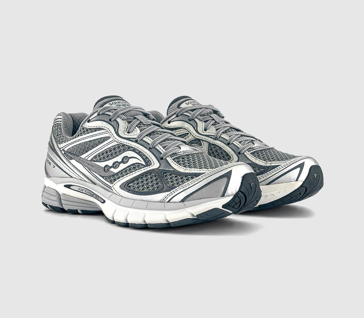 SauconyProgrid Guide 7 TrainersGrey Silver