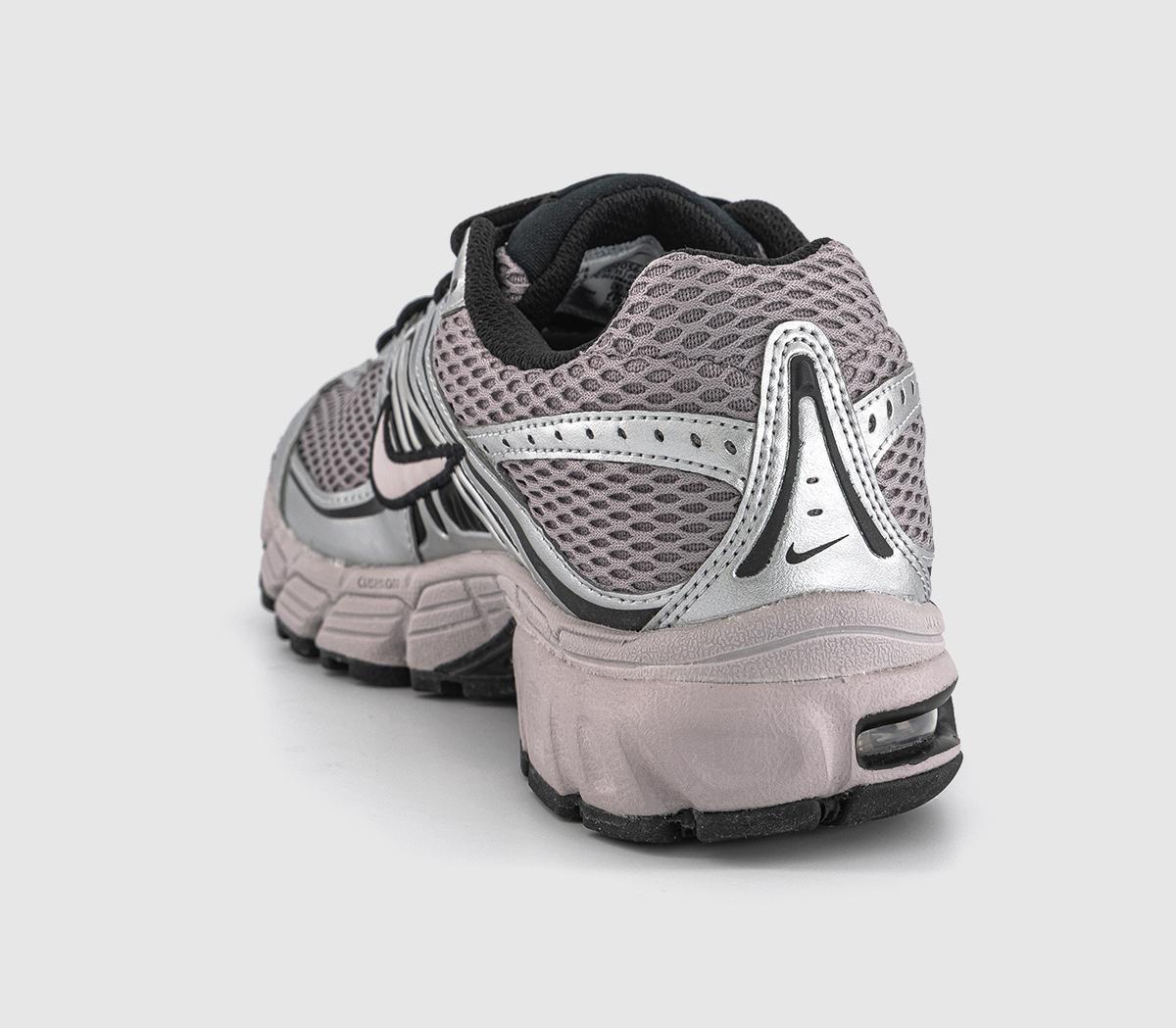 NikeNike Air Max Moto 2K Trainers NikeNike Air Max Moto 2K TrainersLight Bone Desert Ochren Baroque Brown