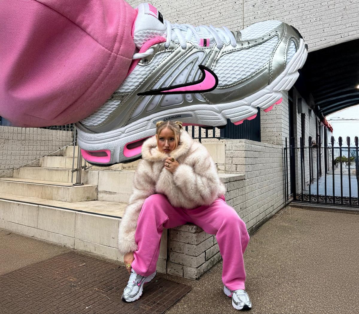 Nike Nike Air Max Moto 2K Trainers Metallic Silver Pink