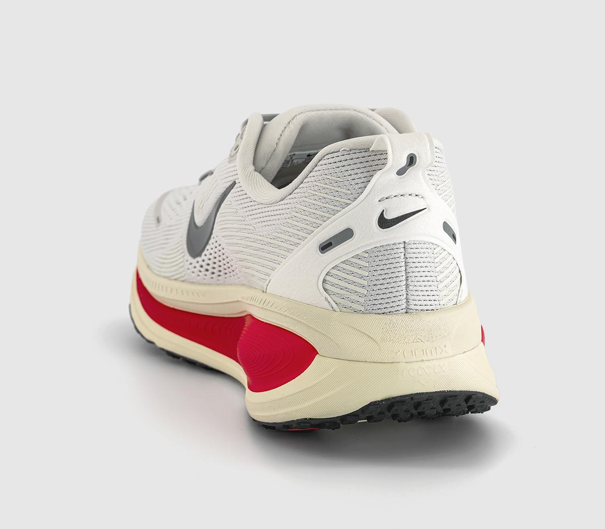 NikeNike Vomero 18 TrainersPlatinum Tint Metallic Pewter Siren Red
