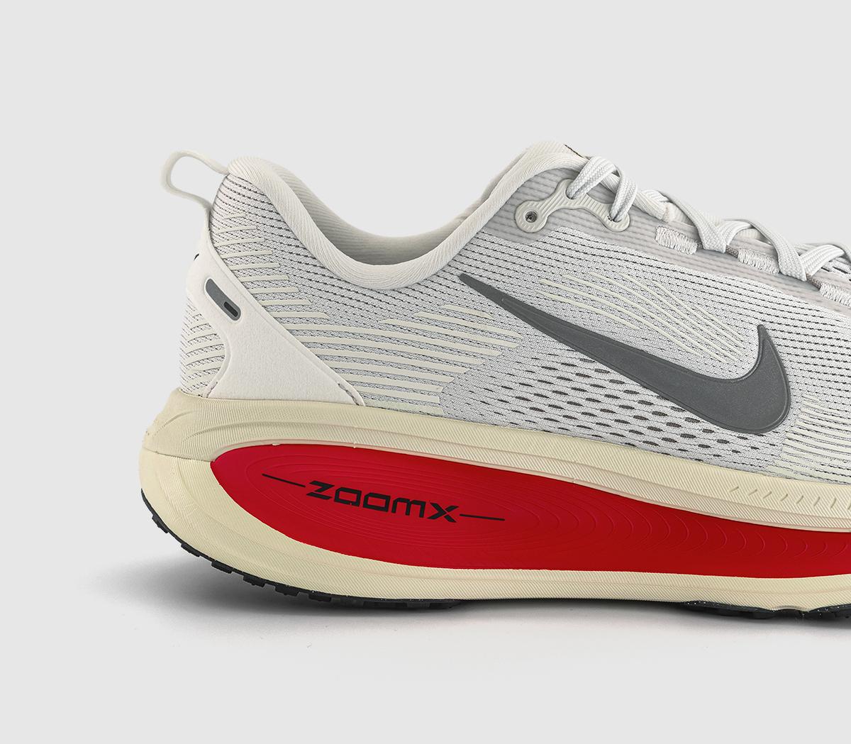 NikeNike Vomero 18 TrainersPlatinum Tint Metallic Pewter Siren Red