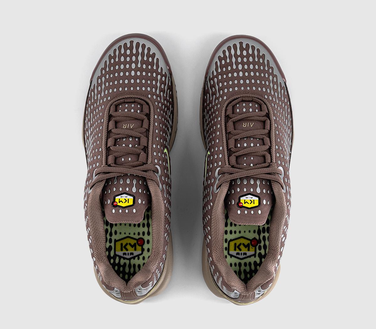 NikeNike Air Max Plus VII TrainersPlum Eclipse Barely Volt Mtlc Gold Grain