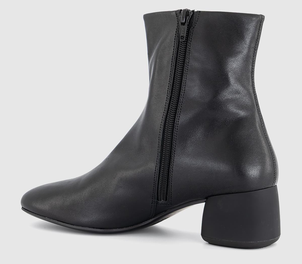 Vagabond ShoemakersLivia Ankle BootsBlack Leather