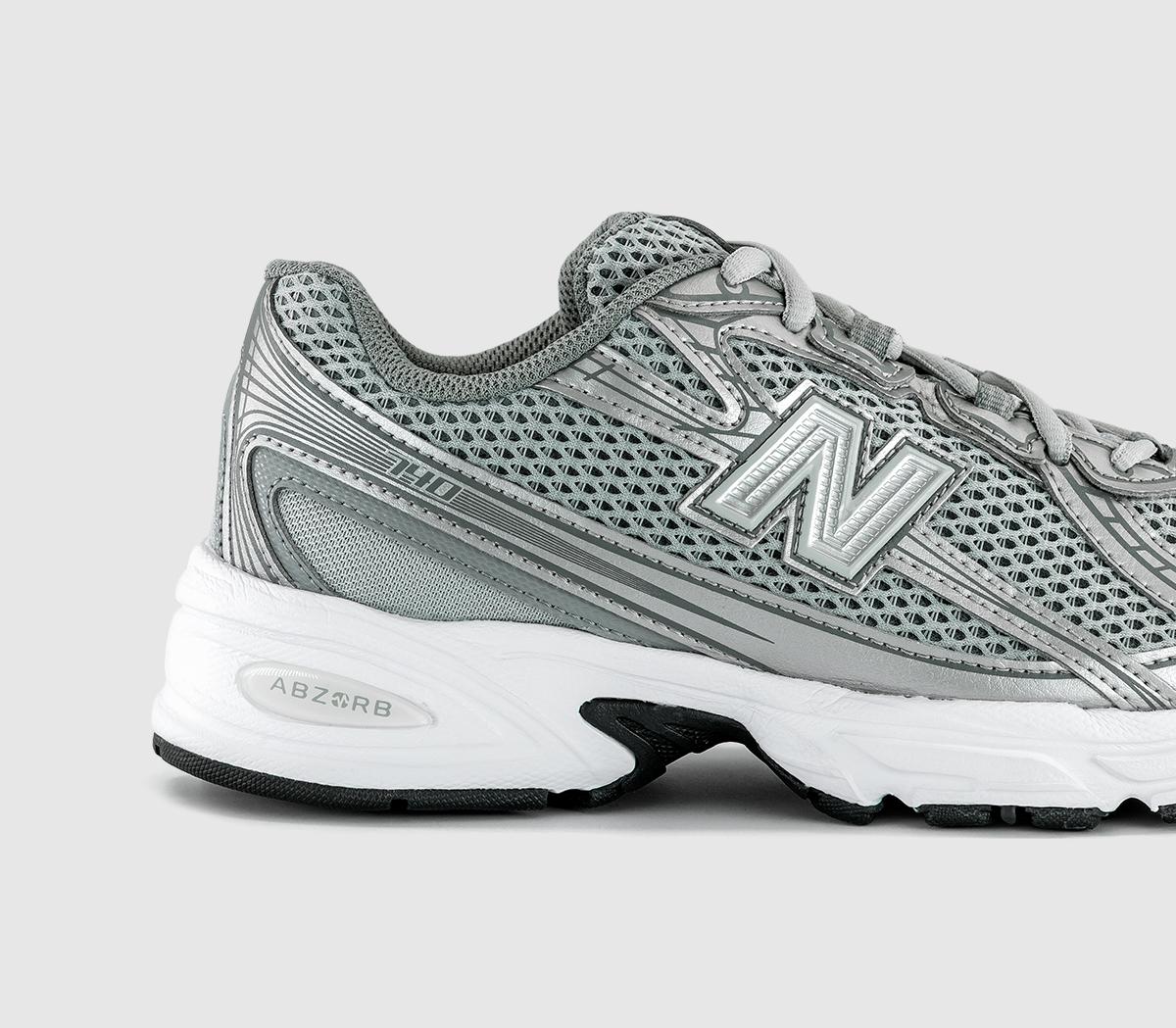 New Balance740 GS TrainersGrey Silver