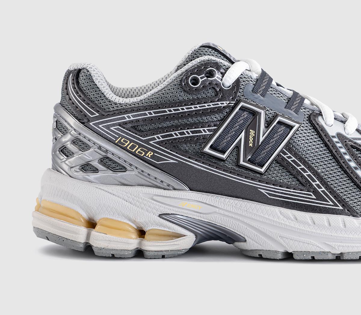 New Balance1906 Youth TrainersDark Silver Metallic
