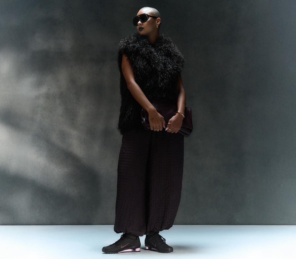 NikeShox Z TrainersVelvet Brown Velvet Brown Black