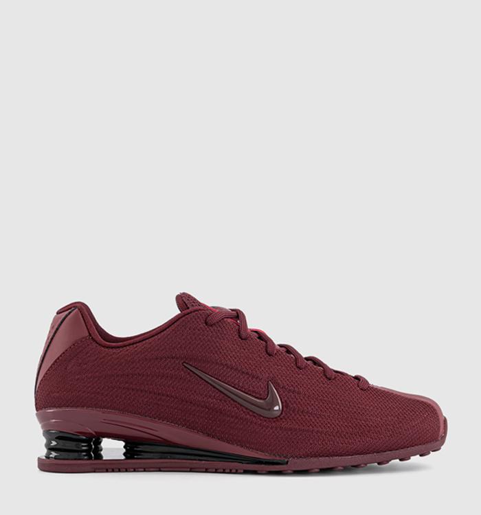 maroon nike trainers
