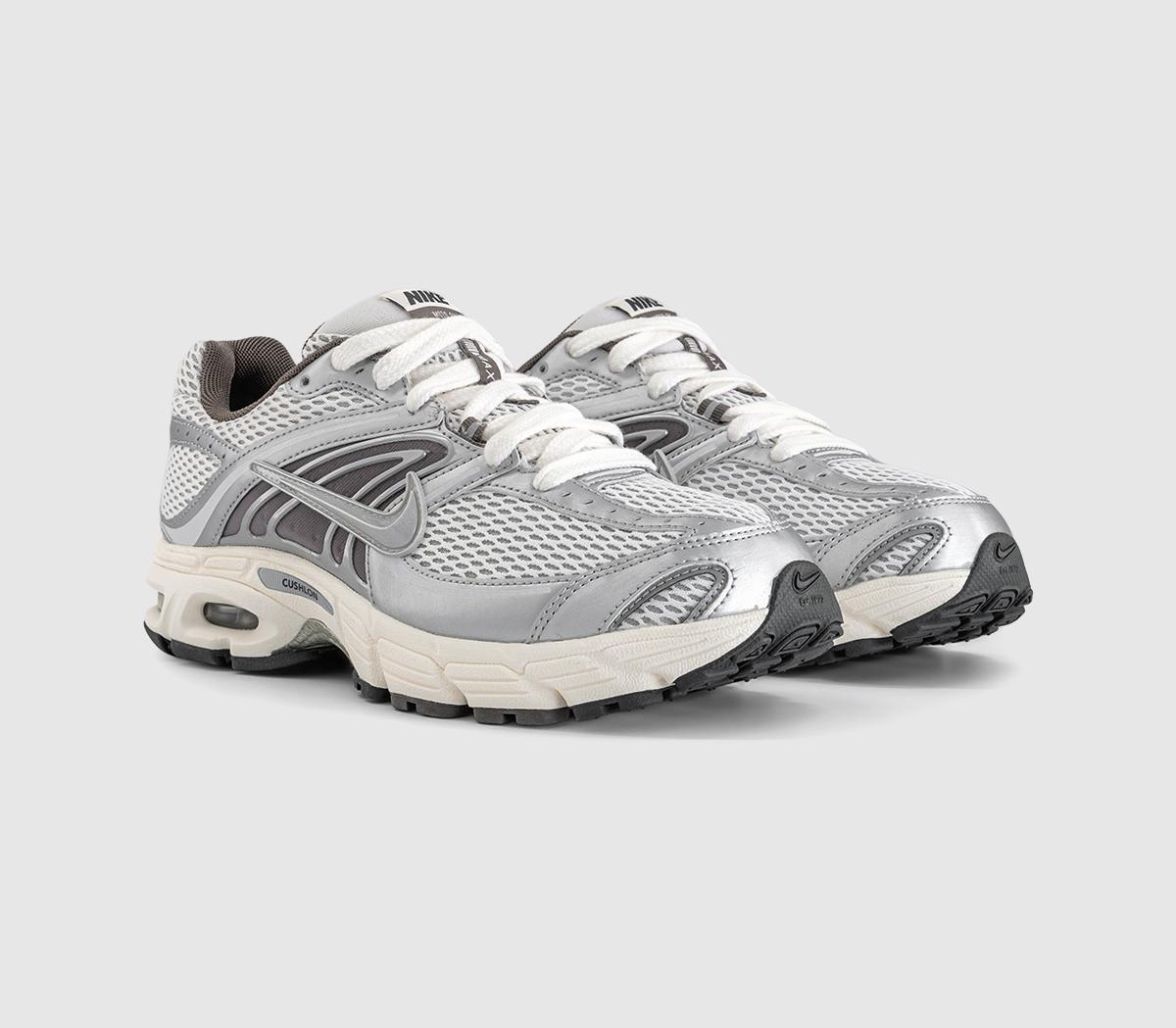 NikeAir Max Moto TrainersPlatinum Tint Metallic Silver Sail