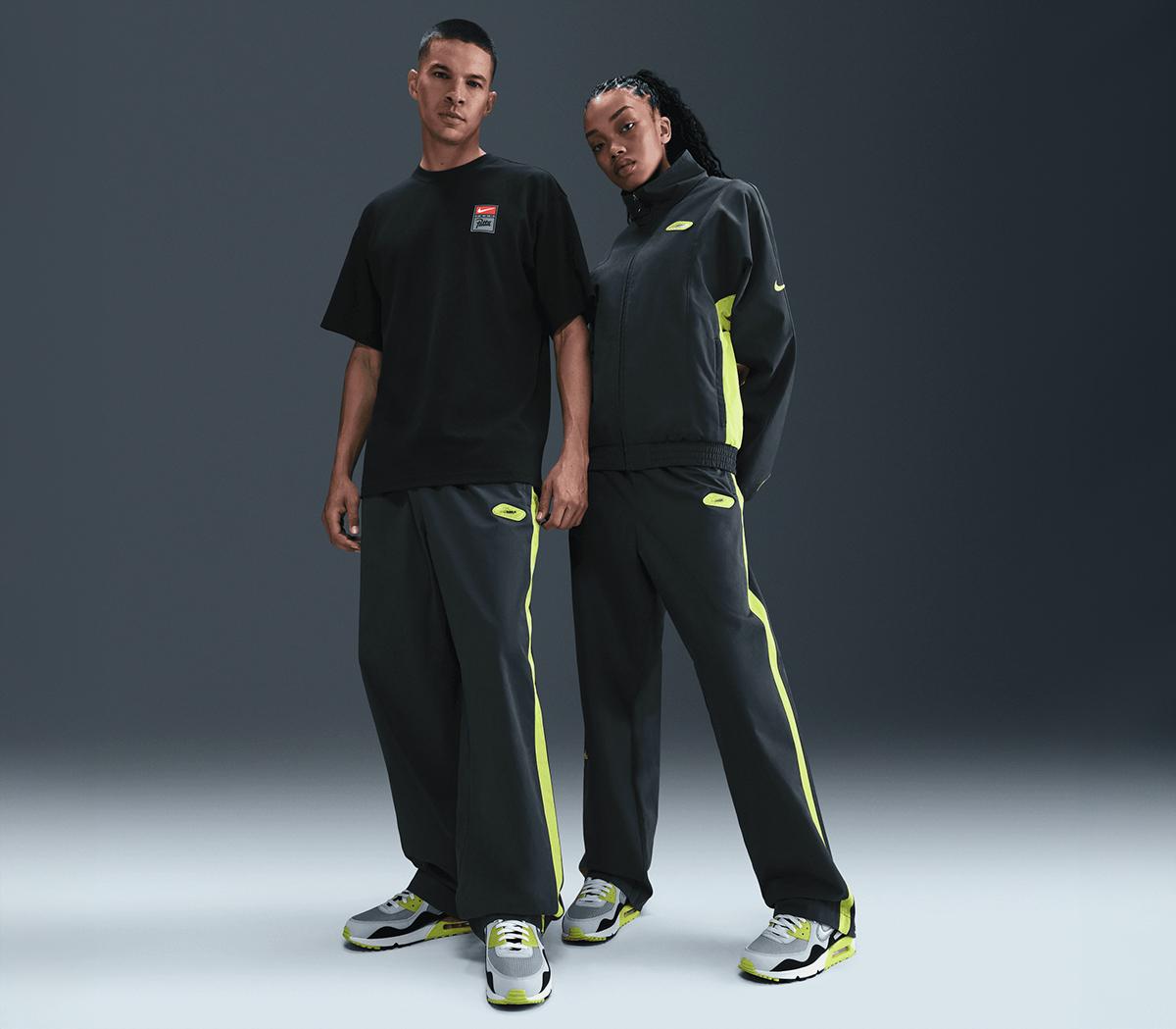 NIKE PATTA TRACK PANTS ジャージ Nike Patta Track Pants Black Cyber - Men's Clothing