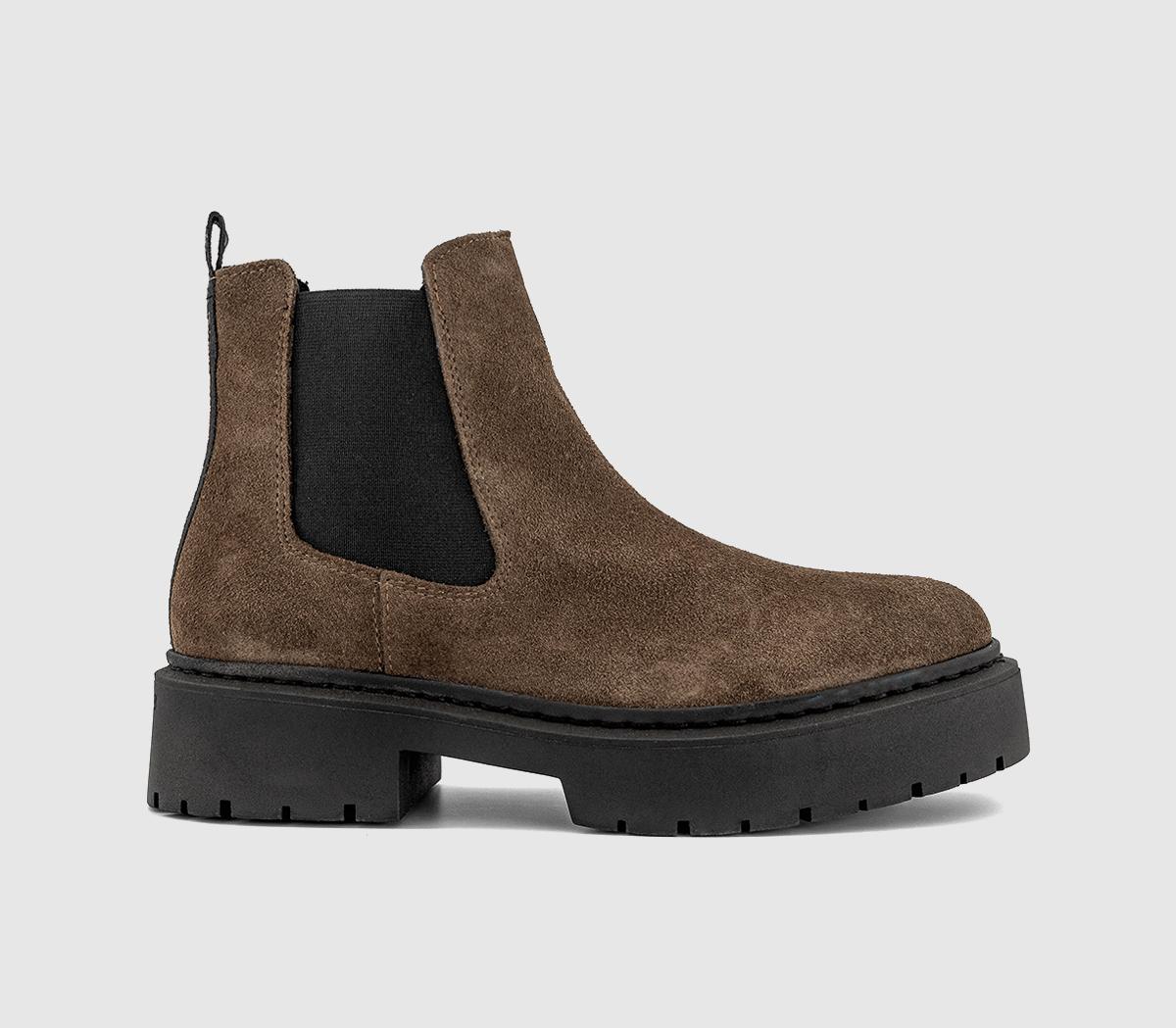 Steve MaddenGlennis Chelsea BootsTaupe Suede