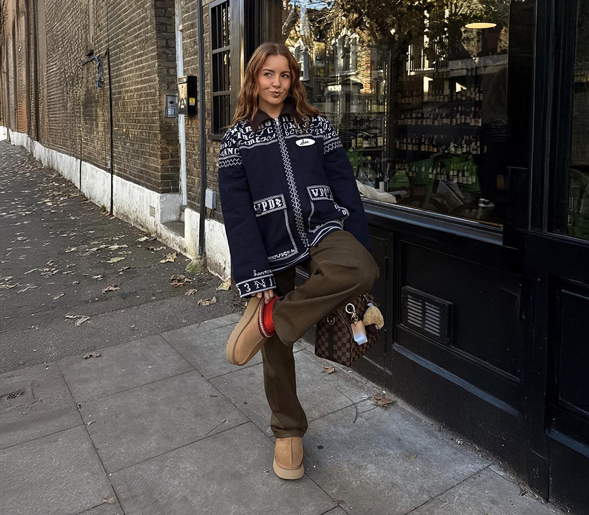 UGGTazz II SlippersChestnut