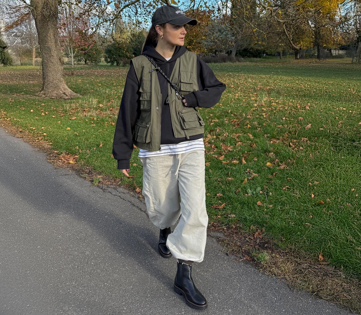 BarbourEvie Warm Lined Chelsea BootsBlack