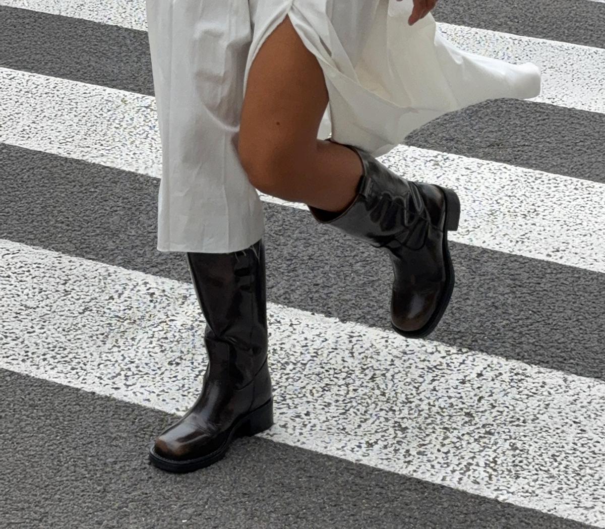 ALOHASSajan Knee High BootsBrown Leather