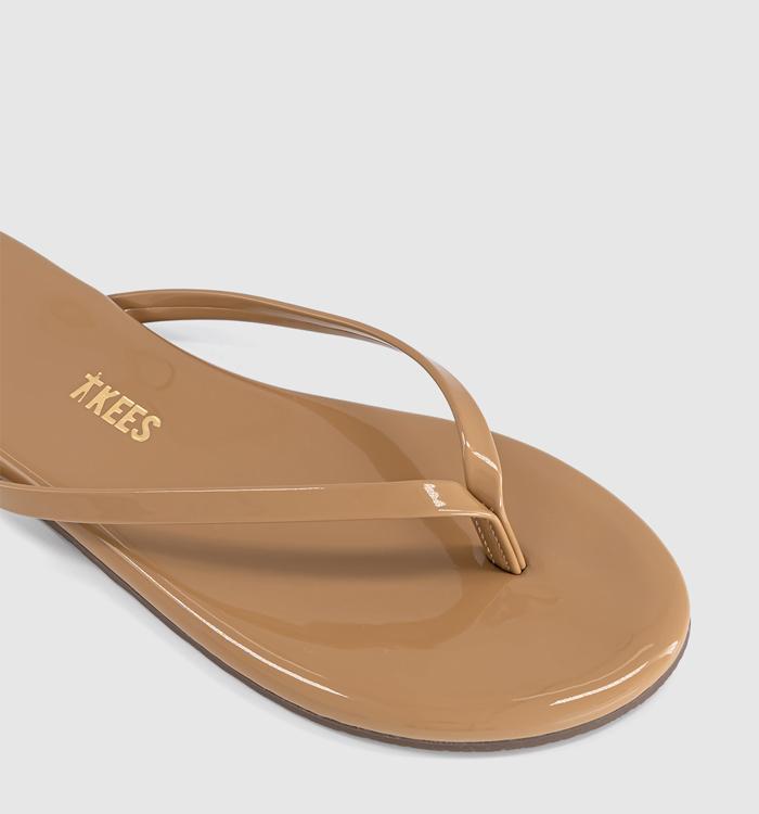 TKEES Lily Nude Foundations Flip Flop Cocobutter Gloss