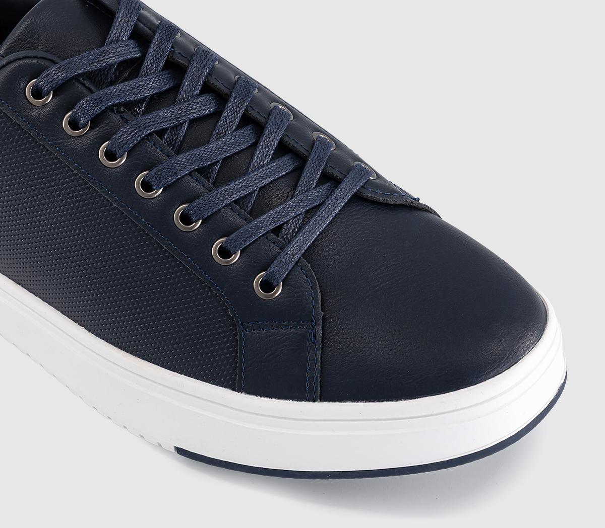 OFFICECasper Perf Detail 7 Eye TrainersNavy