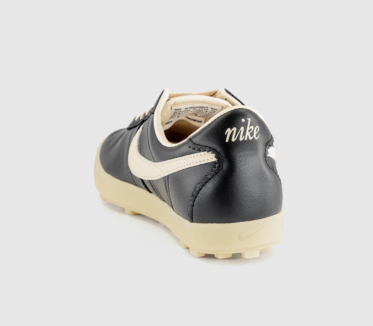 NikeNike Astrograbber TrainersBlack Muslin Sail