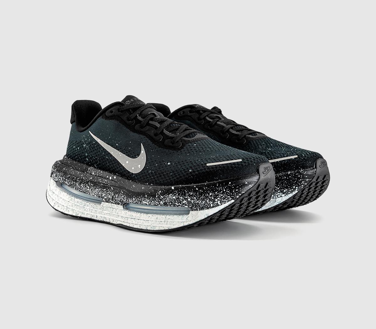 NikeVomero Premium TrainersBlack Metallic