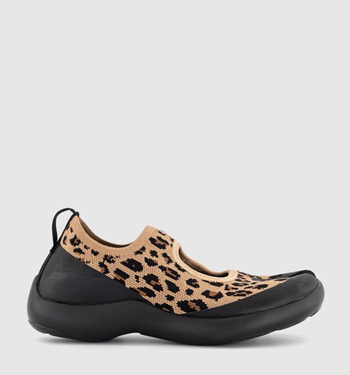 Tabi Tabi Sandals Brown Leopard