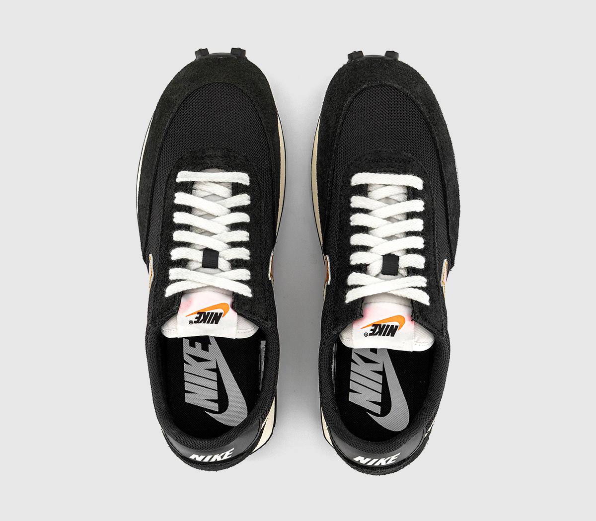 NikeDaybreak TrainersBlack Metallic Gold Black Sp