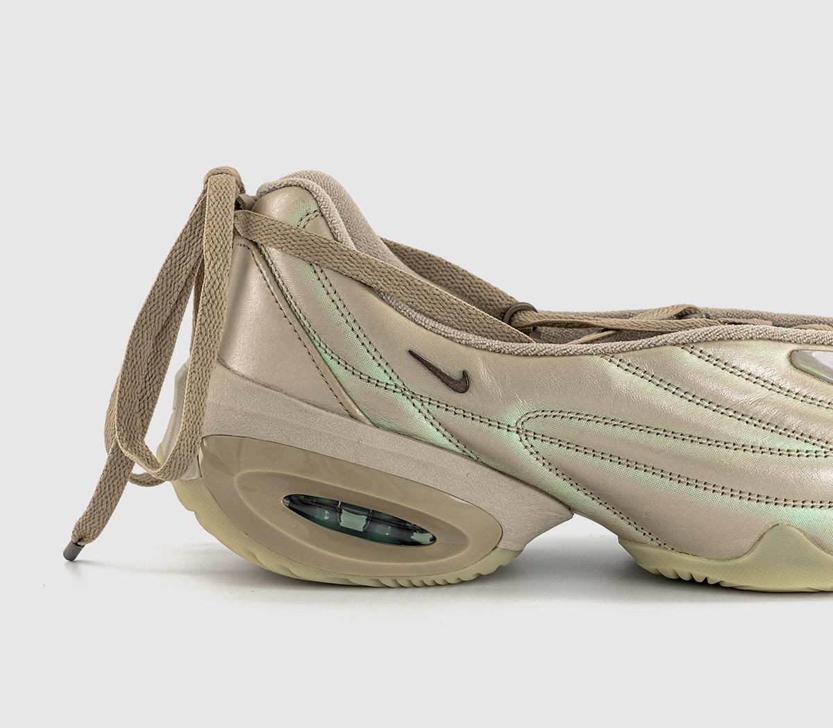 air max with the strap