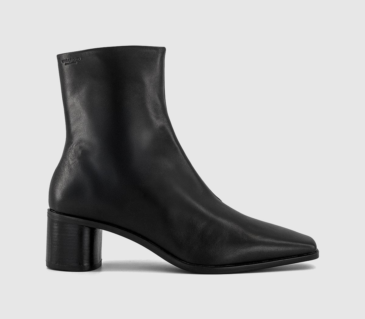Vagabond ShoemakersFay Ankle BootsBlack Leather