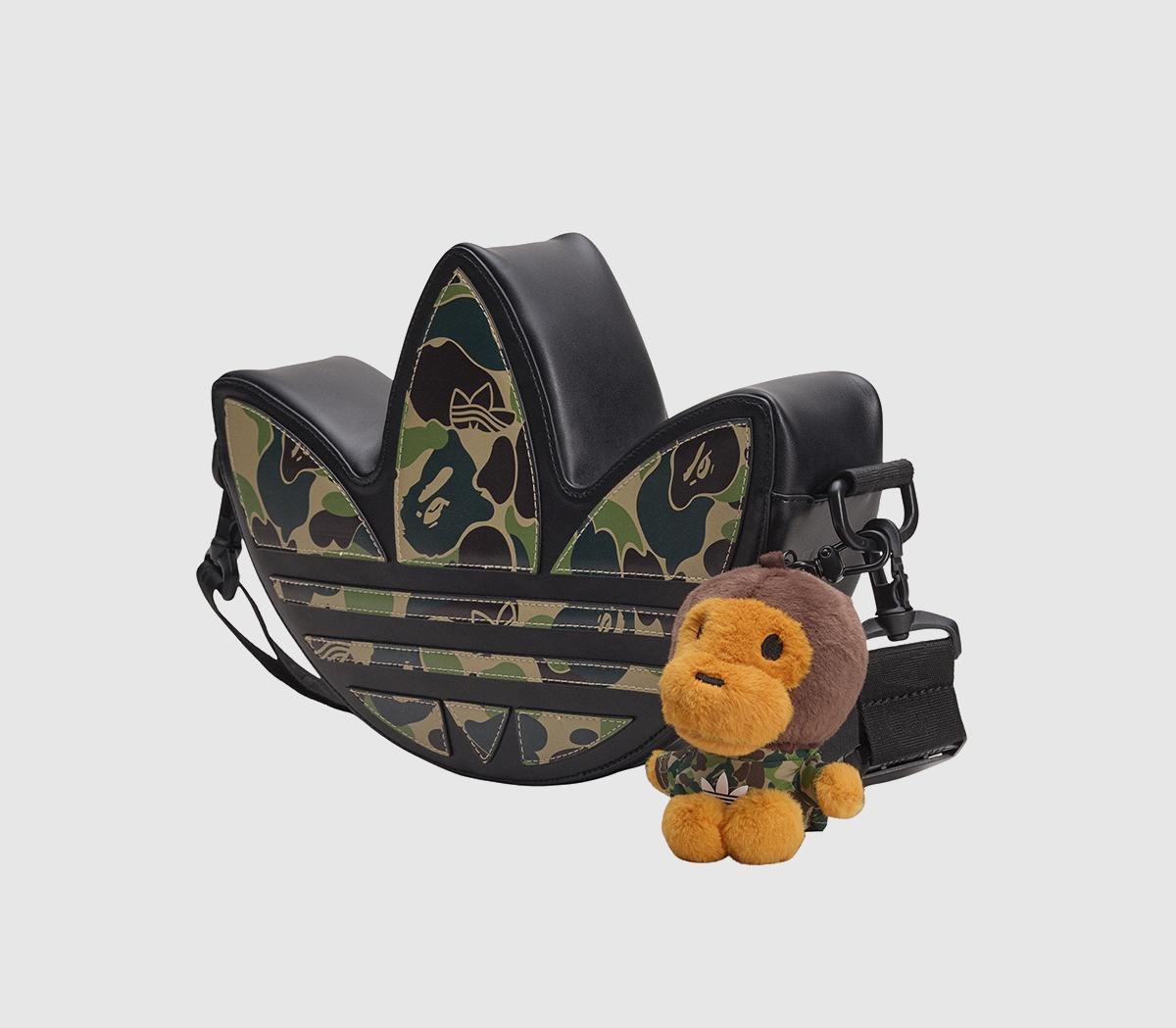 adidasadidas x BAPE Trefoil Shoulder BagBlack