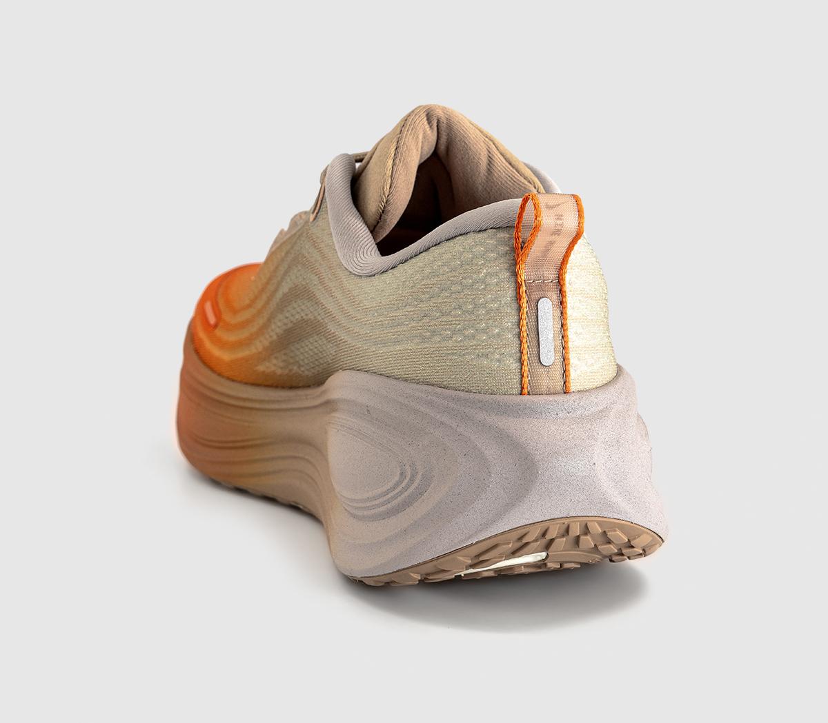 NikeNike Vomero Plus TrainersBrown