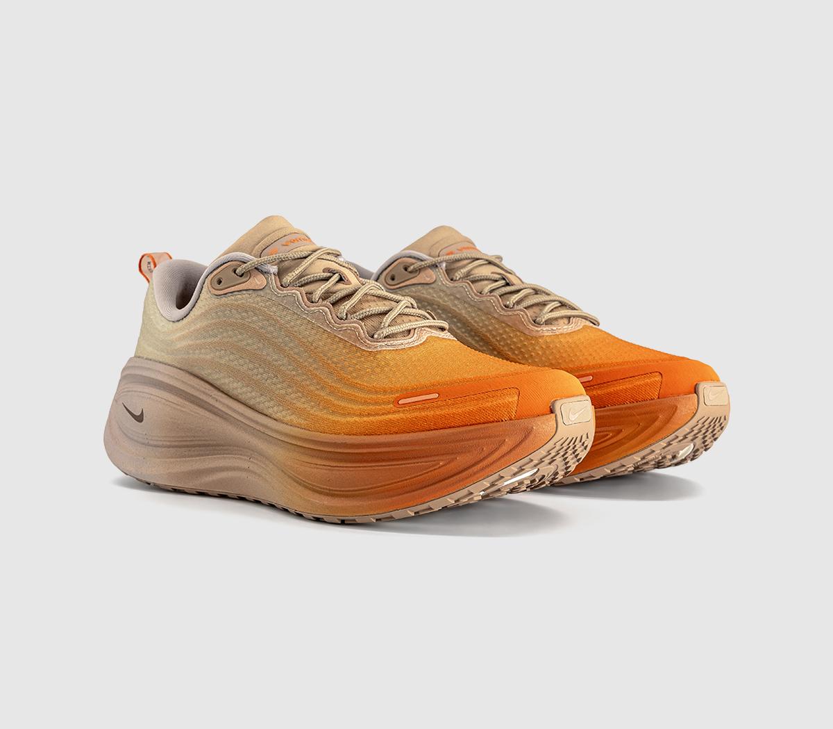 NikeNike Vomero Plus TrainersBrown