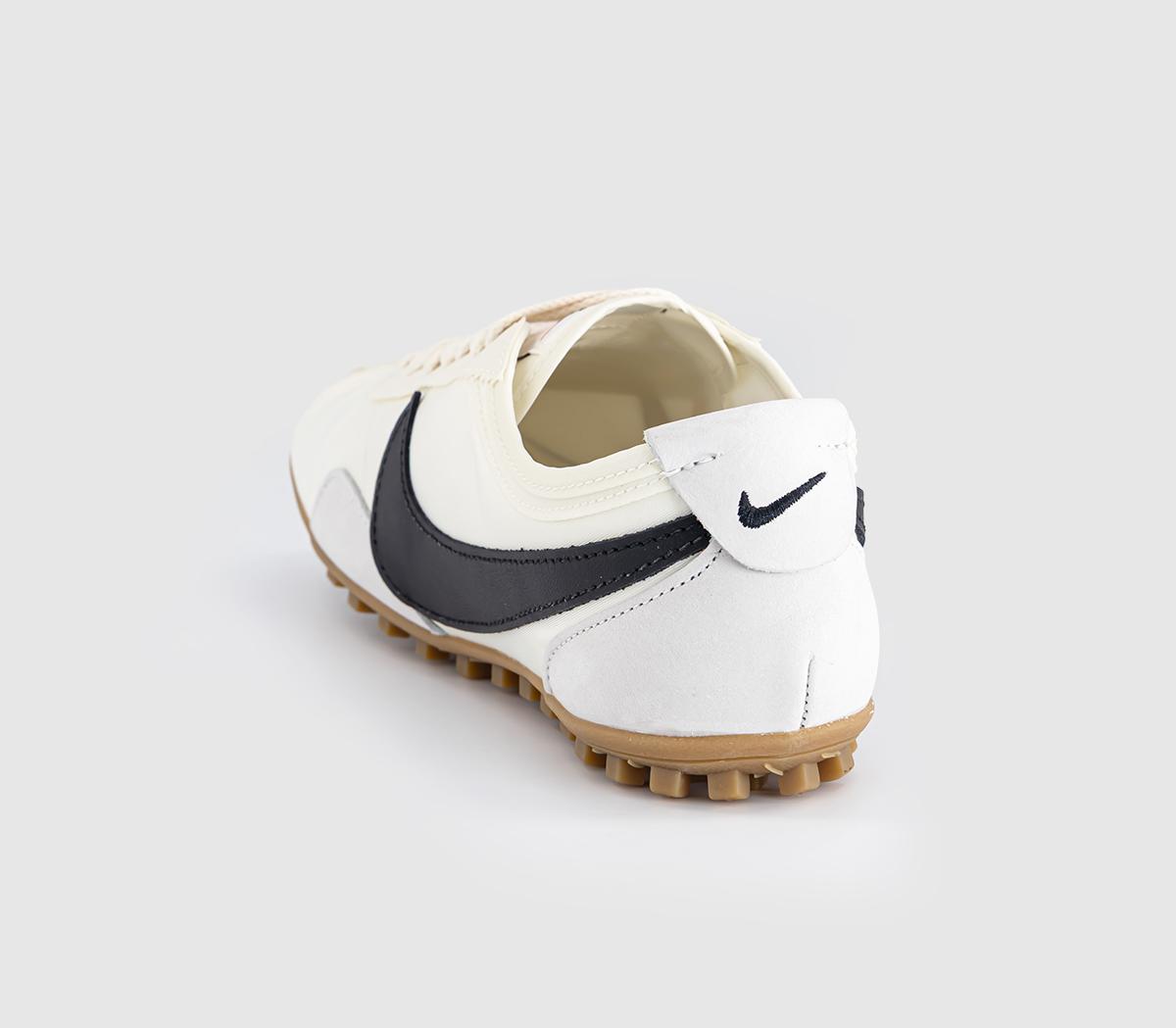 NikeMoon Shoe TrainersSail Black