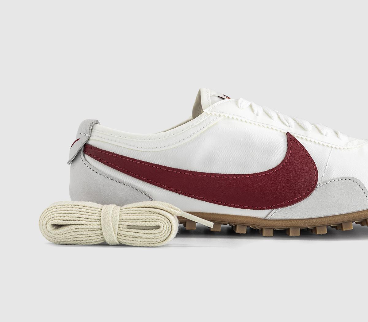 NikeMoon Shoe TrainersSummit White Team Crimson Gum Light Brown