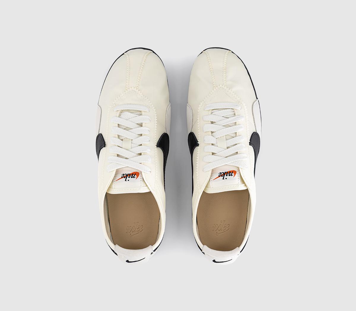 NikeMoon Shoe TrainersSoft Pearl Black Black