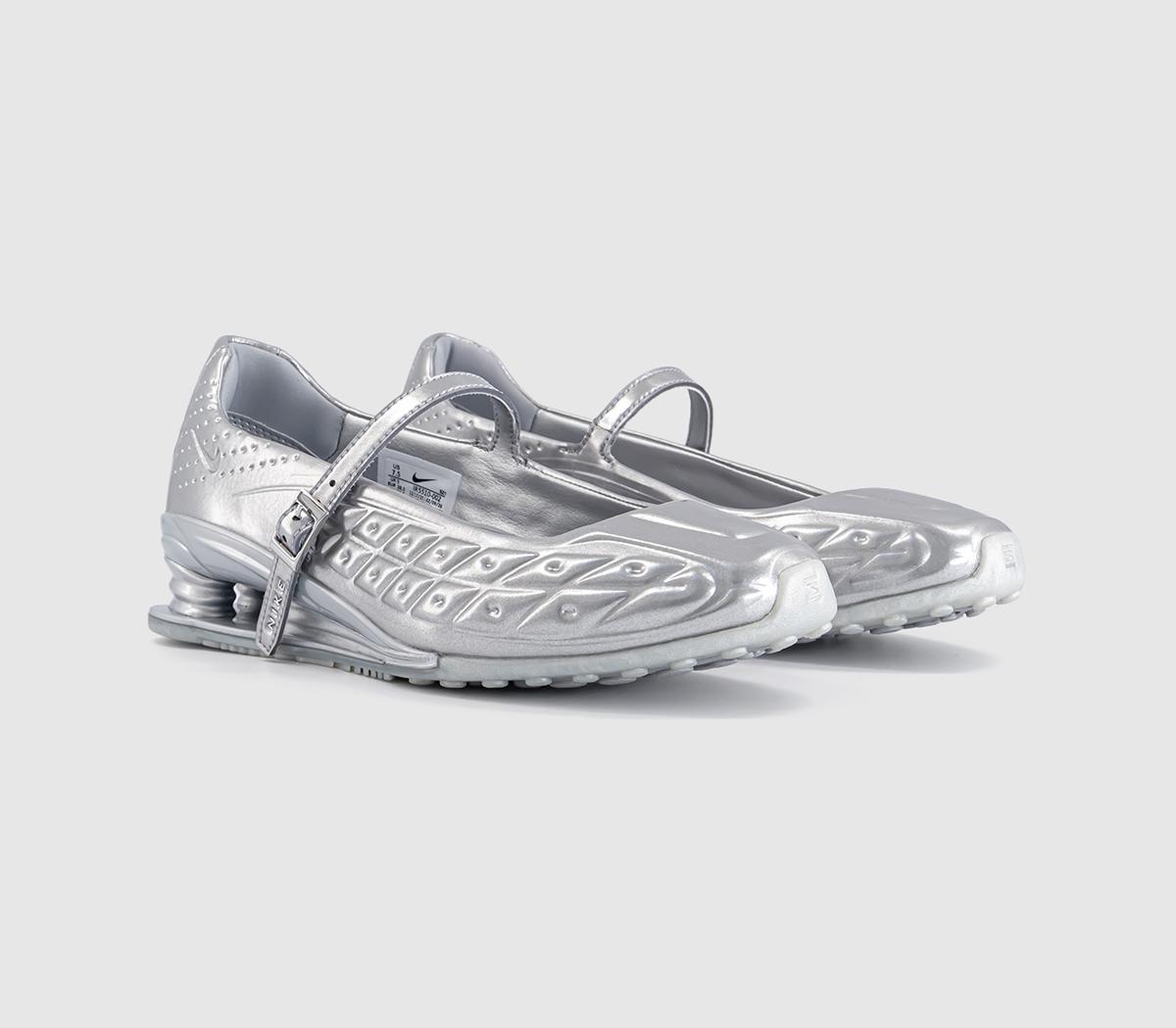NikeShox Z Calistra TrainersMetallic Silver Metallic Silver