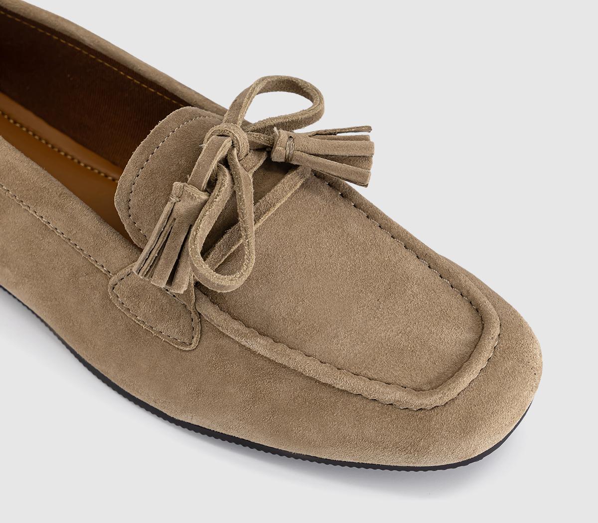 Vagabond ShoemakersHilary Tassel Ballet PumpsNoughat