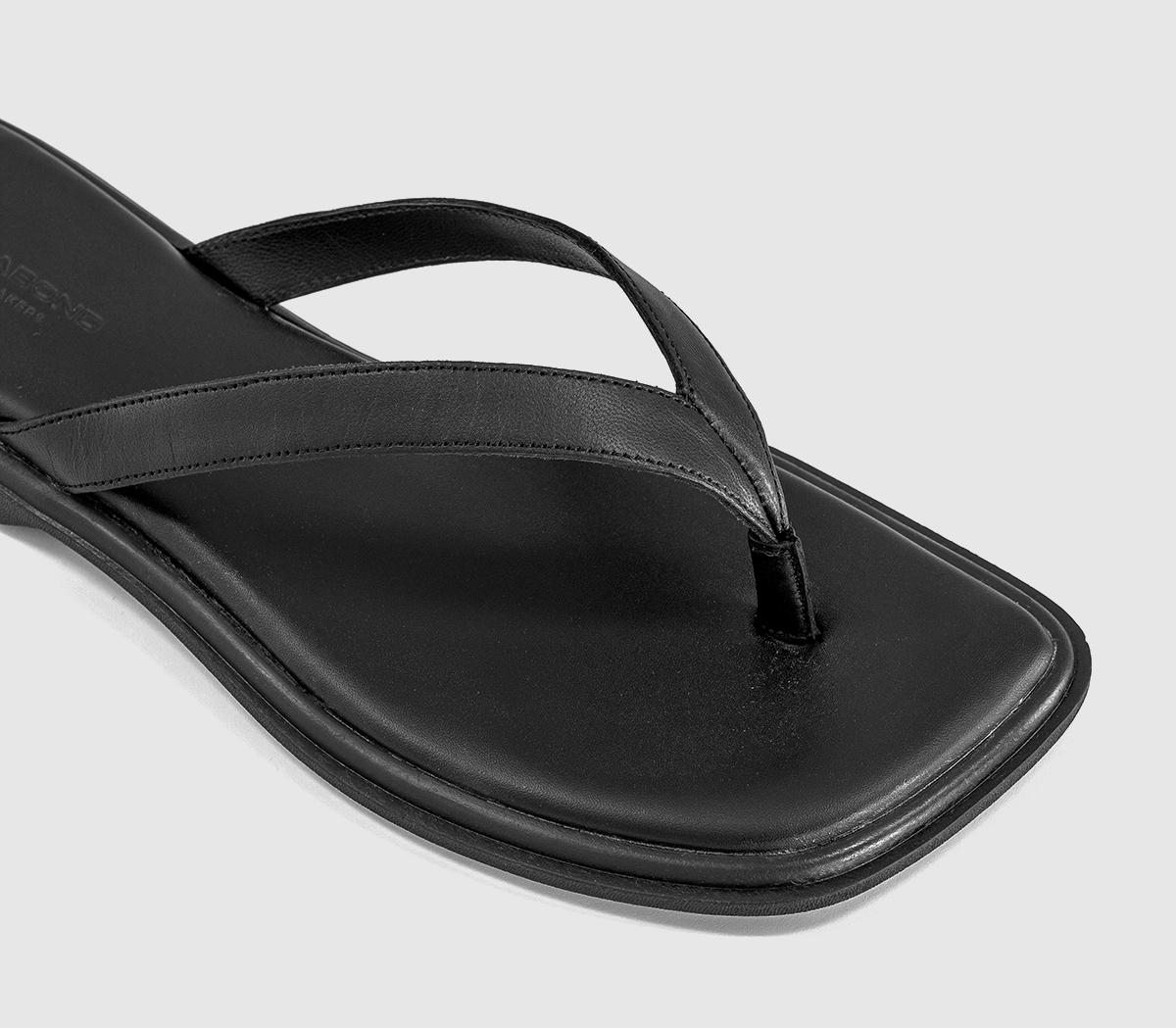 Vagabond ShoemakersIzzy Toe Thong SandalsBlack Leather