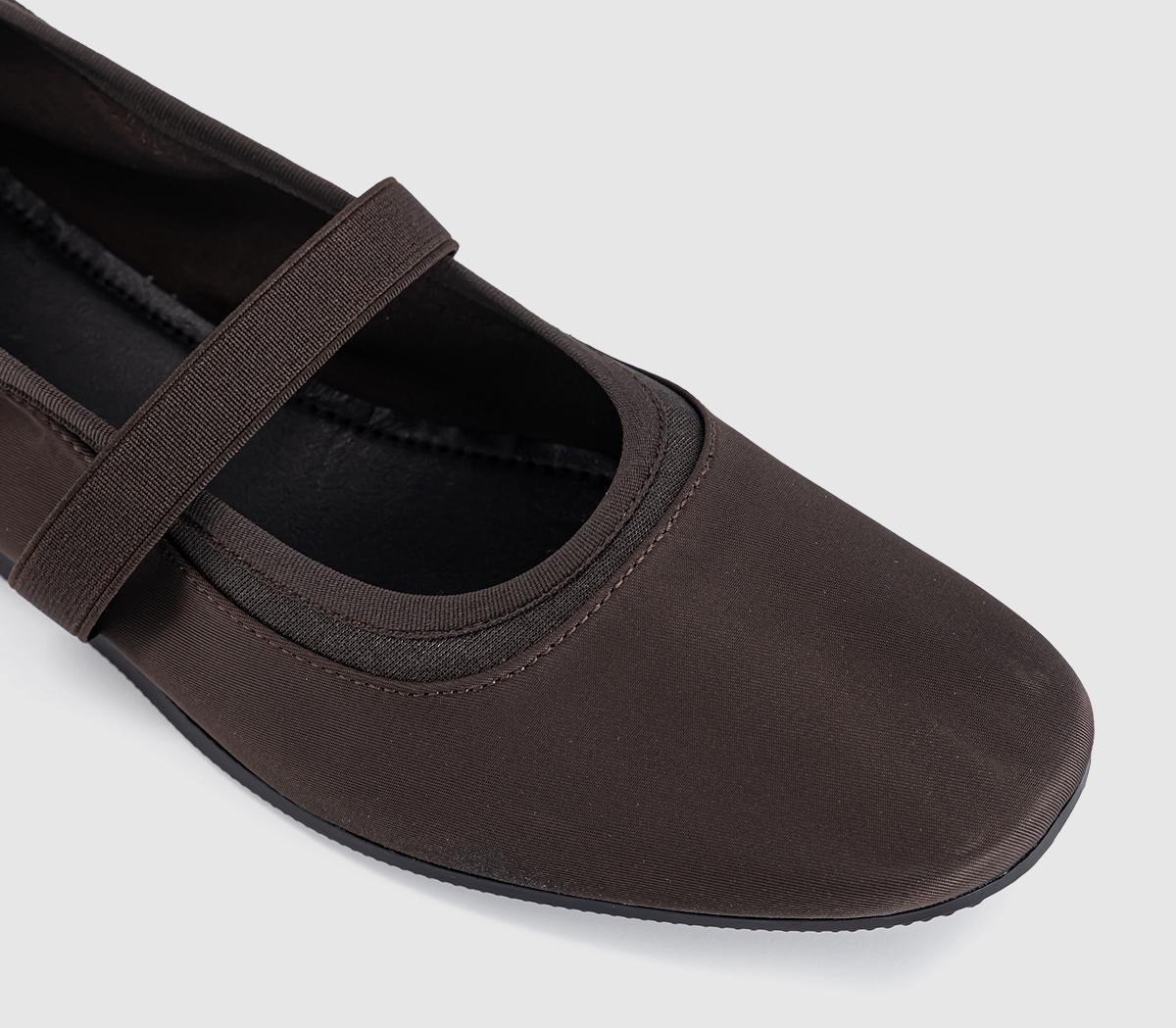 Vagabond ShoemakersHillary Ballet PumpsCoffee