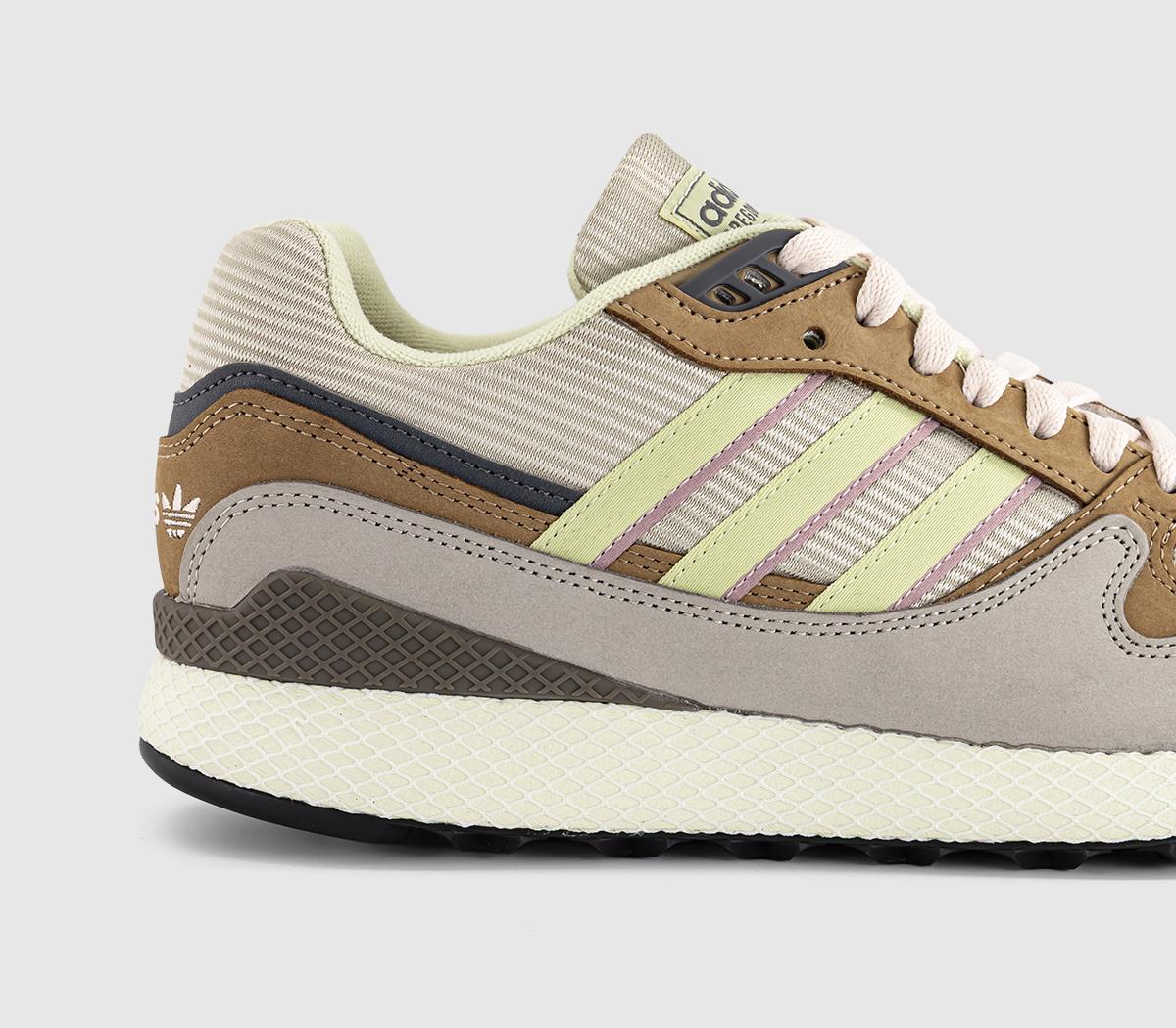 adidasOregon Ultra Tech TrainersTech Metallic Dual Yellow Cardboard