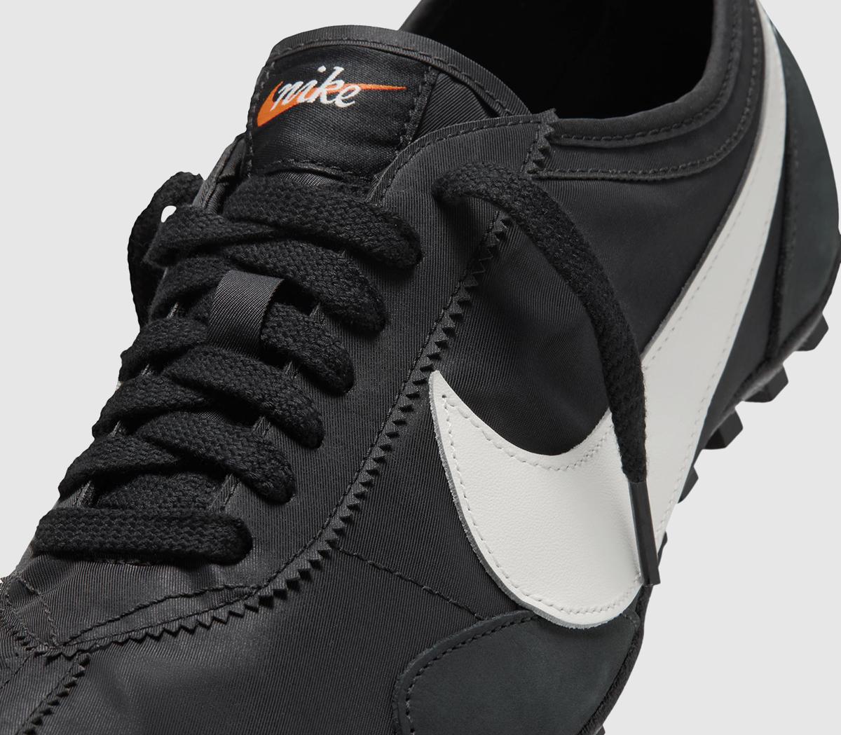 NikeMoon Shoe TrainersBlack Sail Black Safety Orange