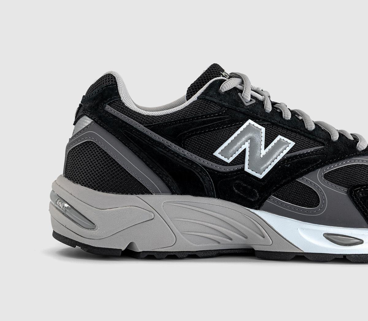 New Balance880R TrainersBlack Castlerock