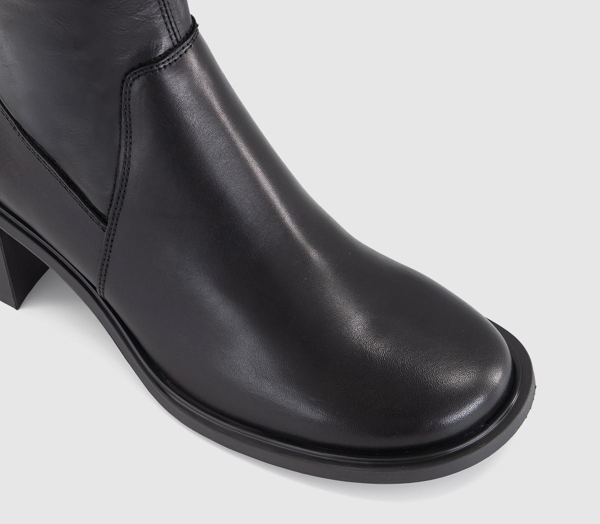 Vagabond ShoemakersVega Stretch Ankle BootsBlack Leather
