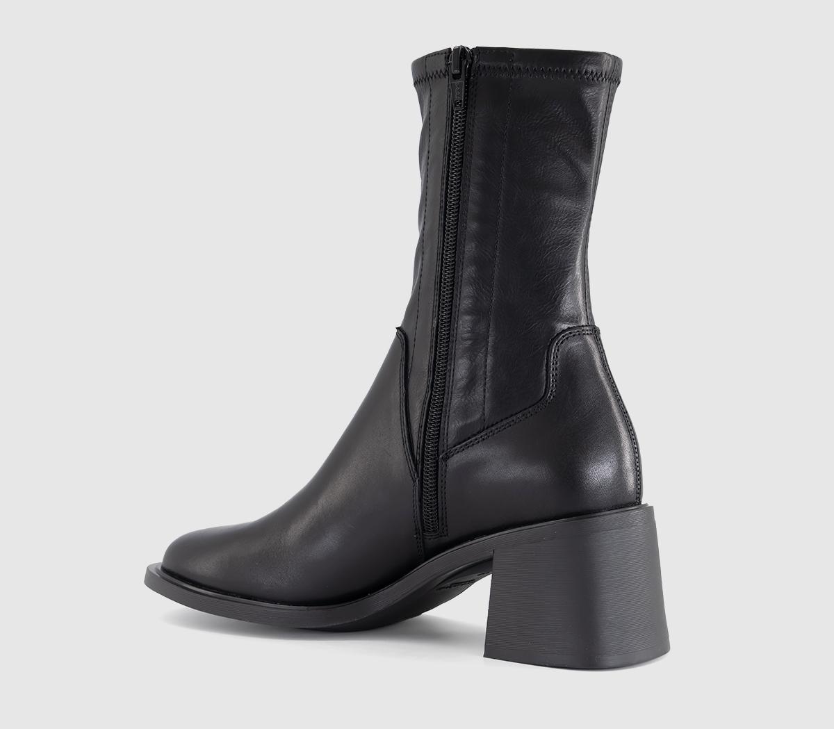 Vagabond ShoemakersVega Stretch Ankle BootsBlack Leather