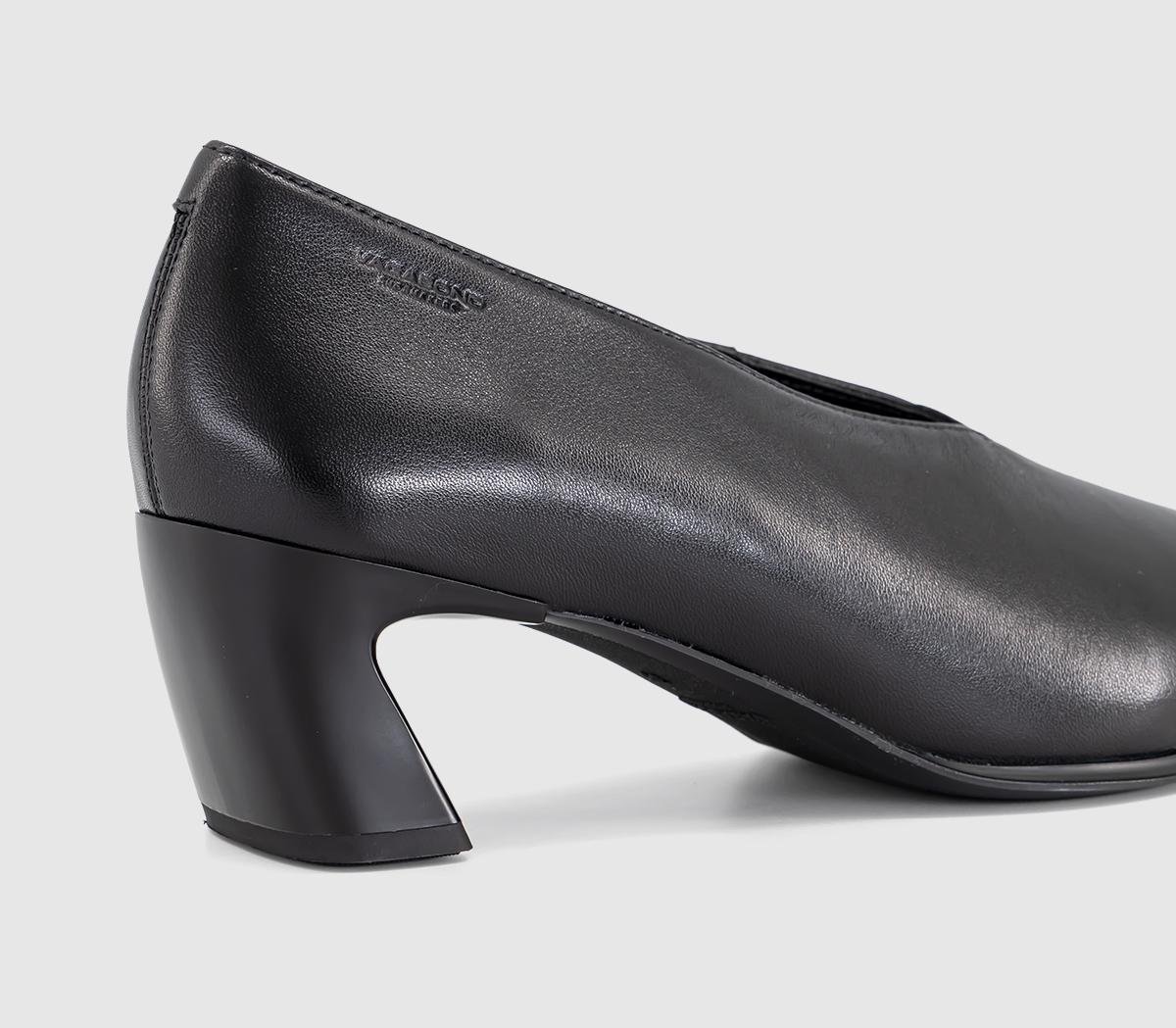 Vagabond ShoemakersIlona Heeled MulesBlack Leather