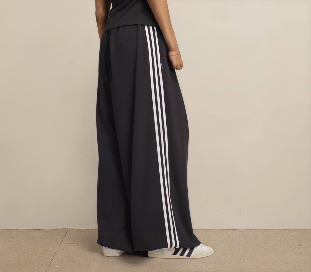 adidasadidas Adiluna X Jennie Pleated Track PantBlack
