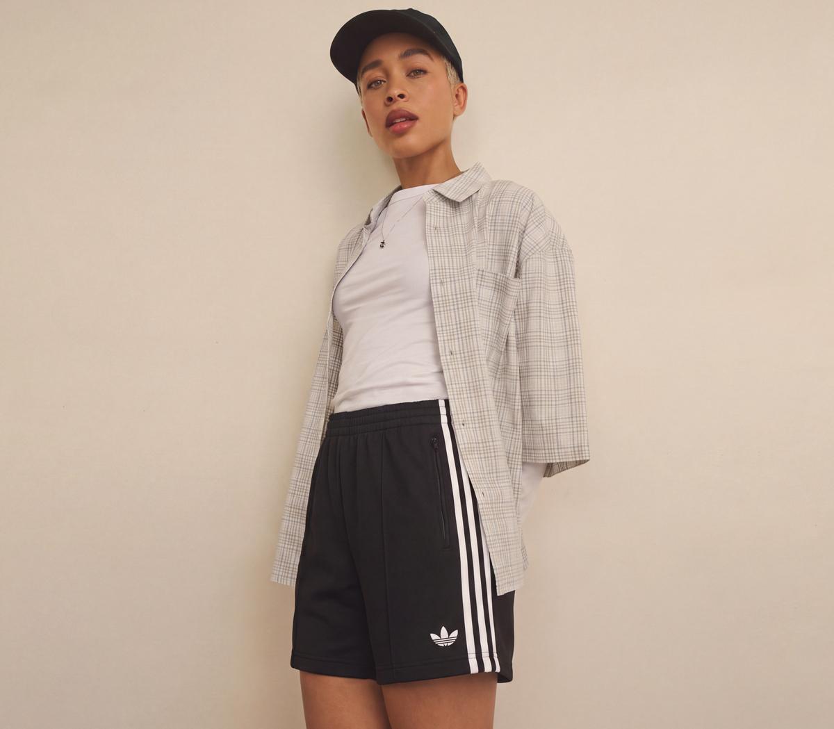 adidasadidas Firebird ShortsBlack White
