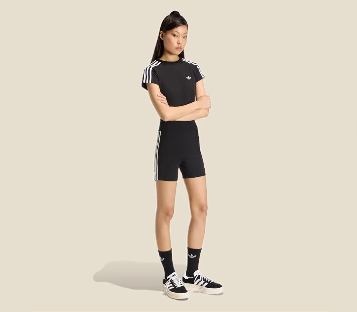 adidasadidas SST Baby TeeBlack Black White