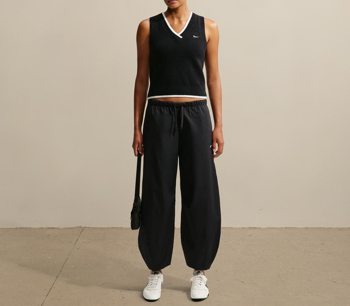 NikeNike Knit VestBlack White
