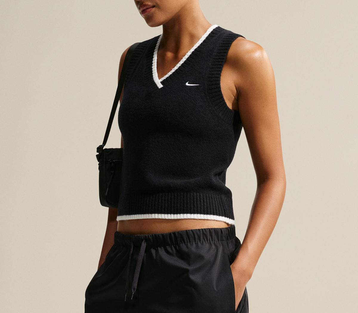 NikeNike Knit VestBlack White