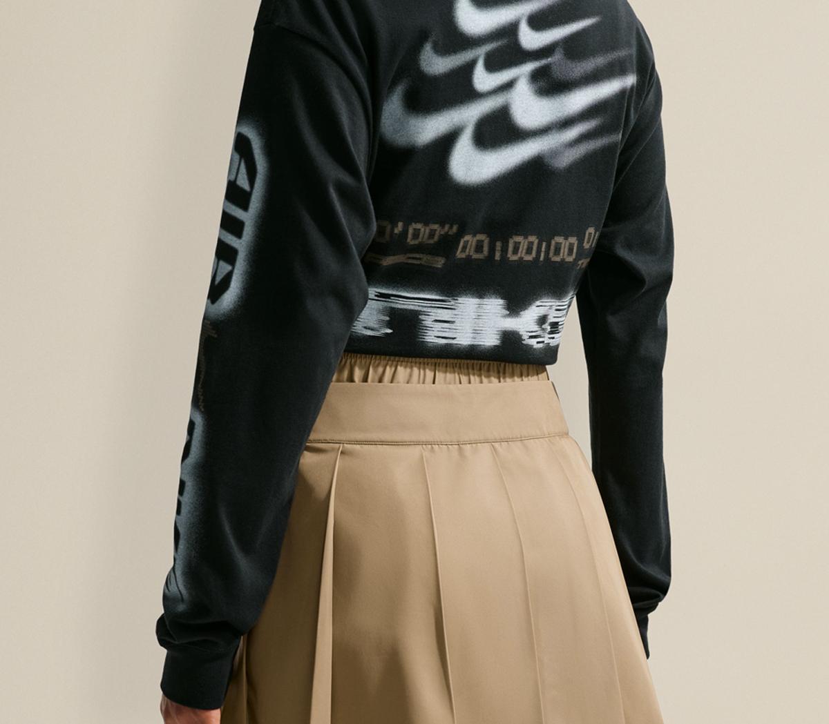 NikeNike Pleated Mini SkirtParachute Beige Metallic Silver