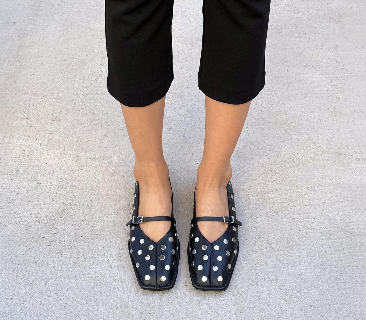 ALOHASSway All Studs Buckle Ballet PumpsBlack Leather