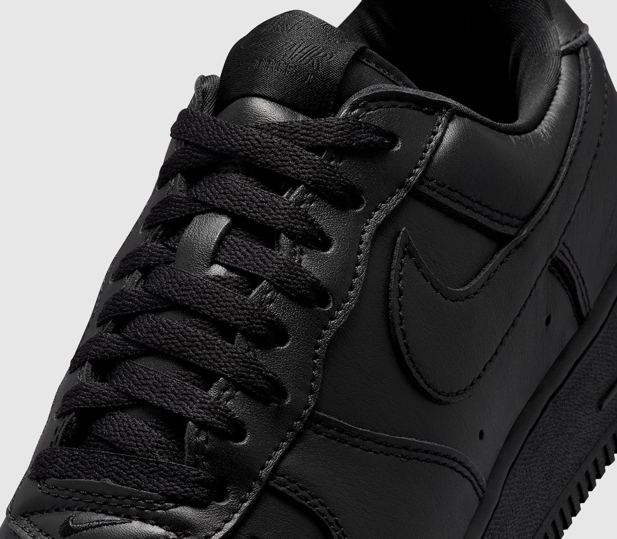 NikeAir Force 1 01 TrainersBlack Mono
