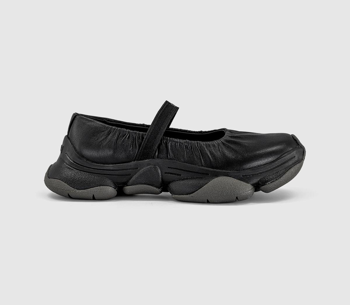 CamperKarst IIBlack Leather
